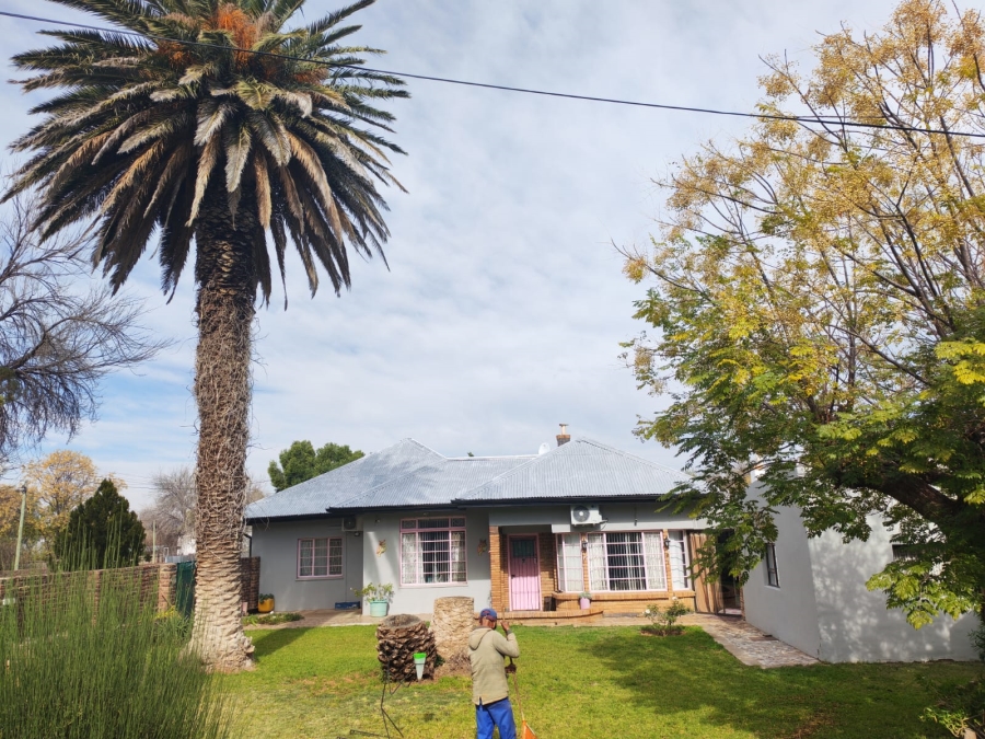 3 Bedroom Property for Sale in Middelburg Eastern Cape